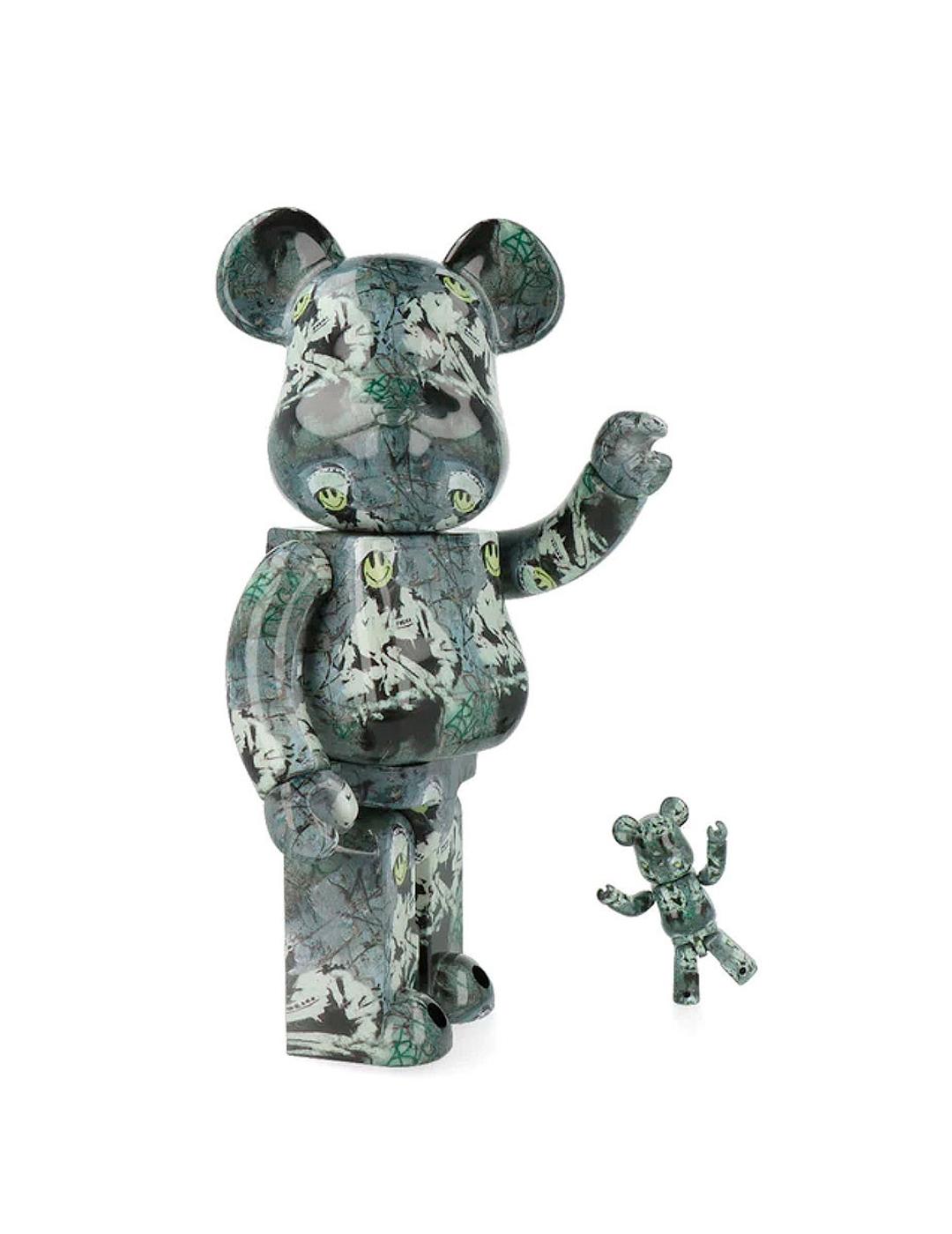 BE@RBRICK - RIOT COP 100% AND 400%