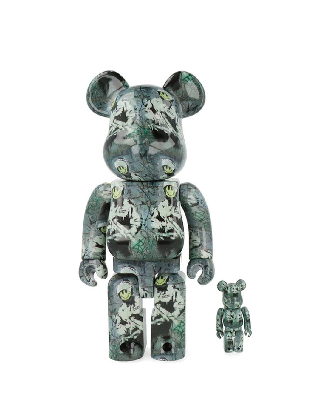 BE@RBRICK - RIOT COP 100% AND 400%